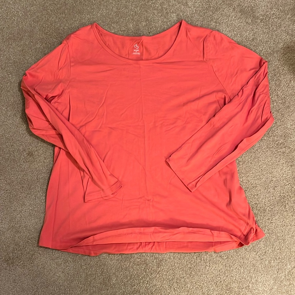 Dressbarn woman 1x long sleeve orange soft tee